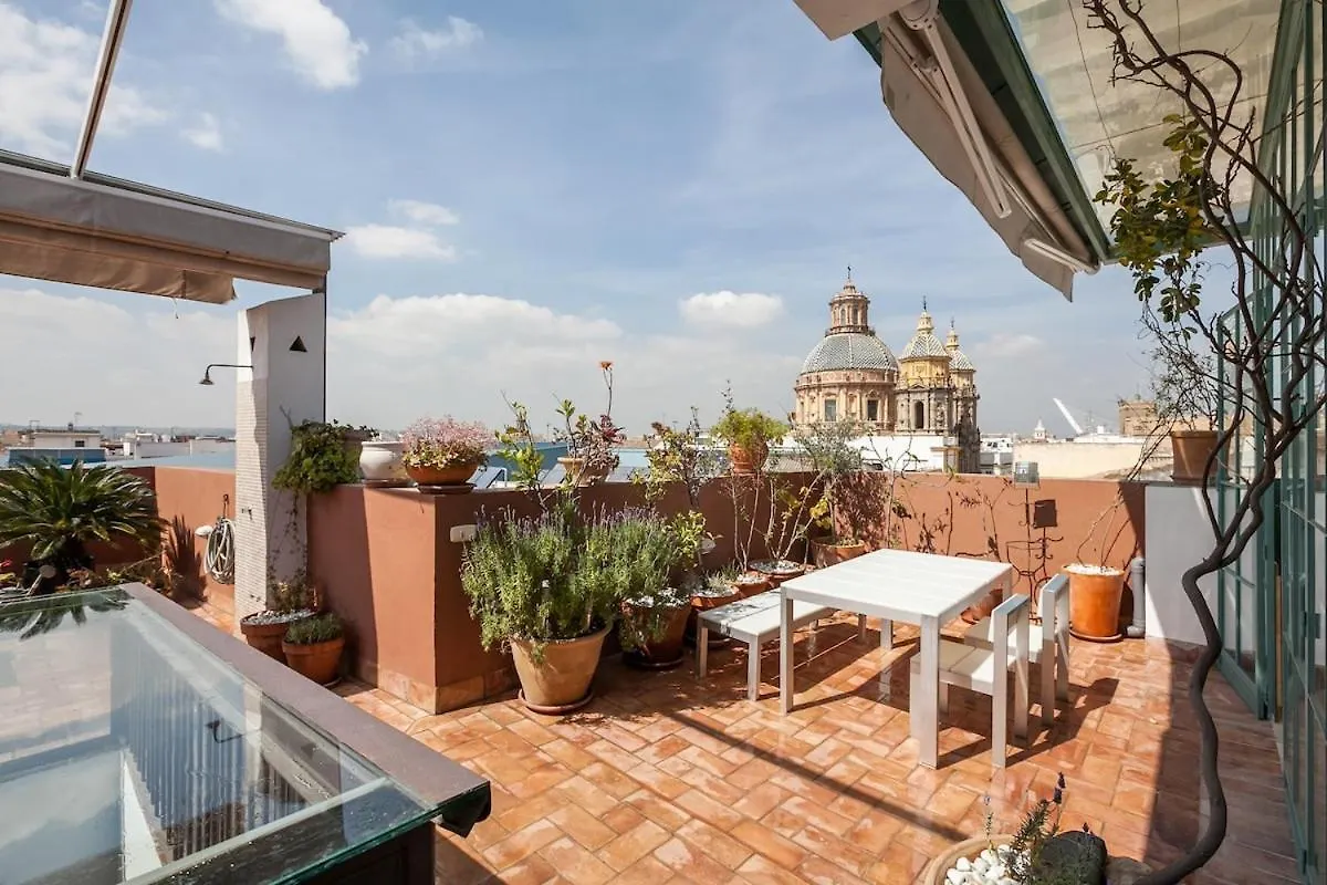Penthouse In Restored C19Th Home Sevilla İspanya